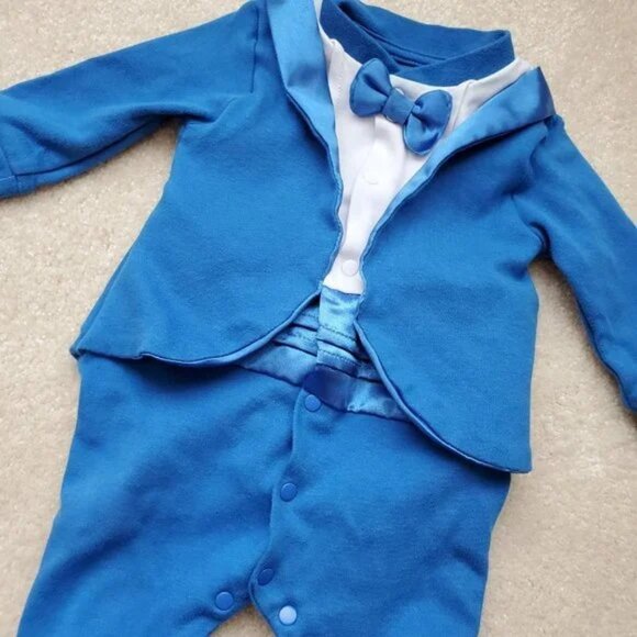Baby Boy Blue Gentleman Tuxedo Footie Outfit with Bow Tie SZ NB - Picture 10 of 11